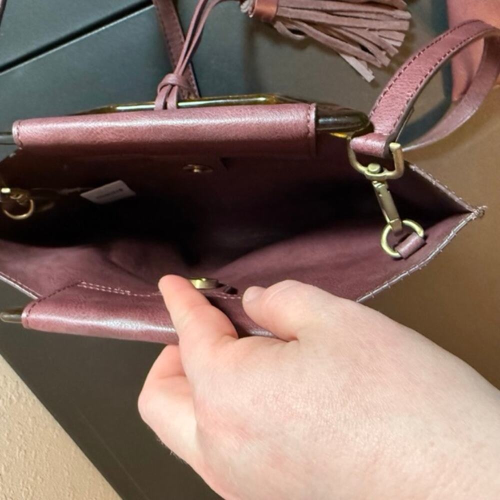 Anthropologie Wine Red Tassel Acrylic Handle Purse With Wallet Small Medium - Picture 7 of 15